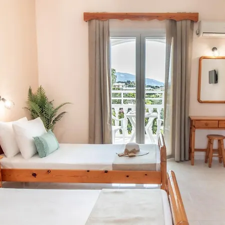 George & Sofia Apartment Laganas